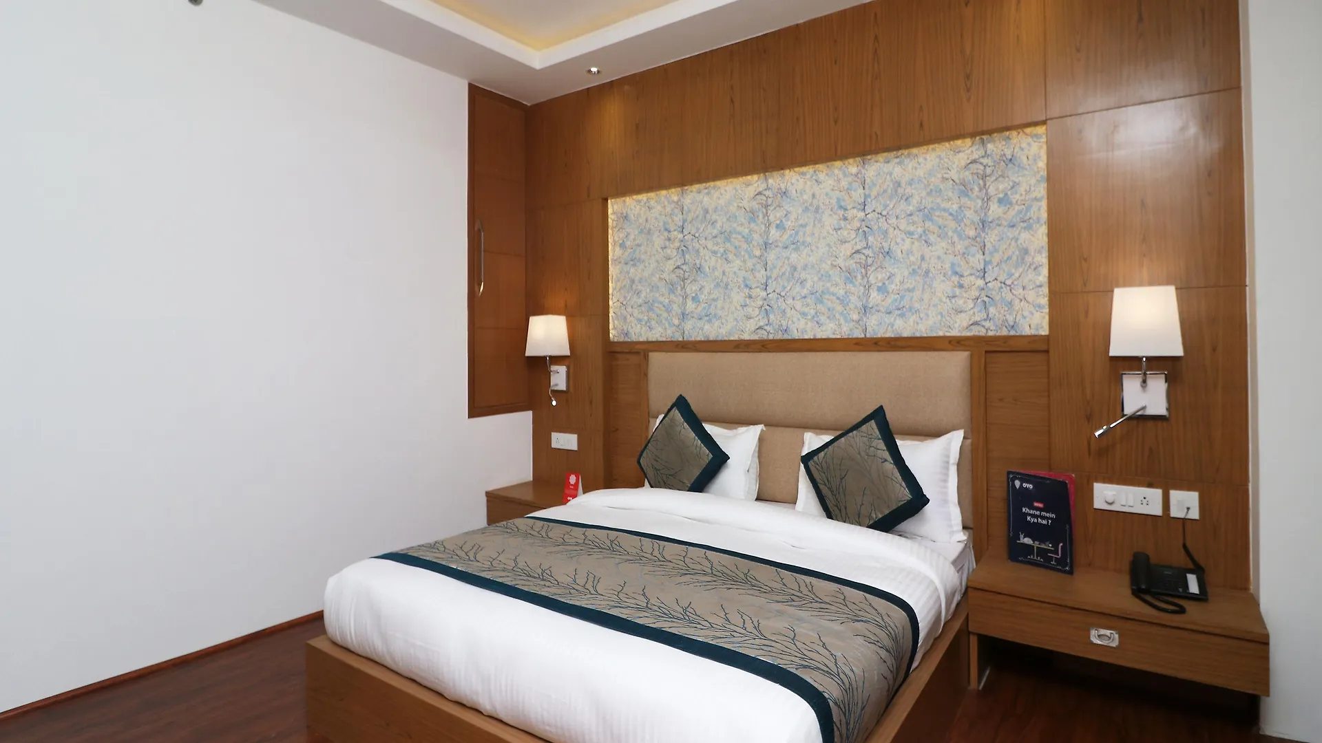 **  Capital O 10824 Hotel Star Suites Delhi  India